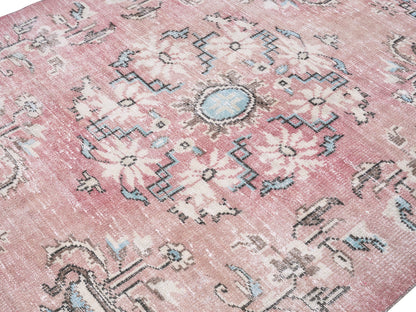 8711 - 4'11" x 7'11"