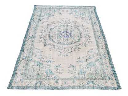 8695 - 4'11" x 8'10"