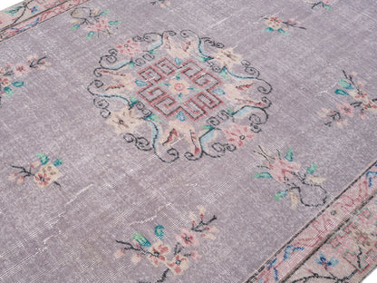 8753 - 5'10" x 8'11"