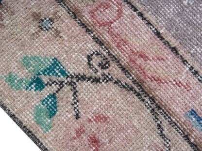 8753 - 5'10" x 8'11"