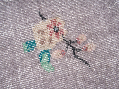 8753 - 5'10" x 8'11"