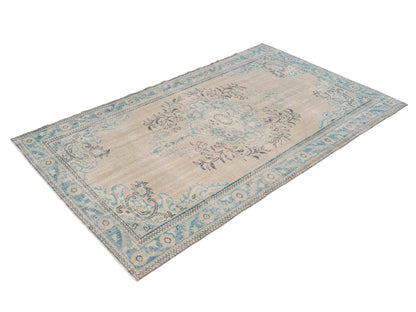 8718 - 5'11" x 9'11"