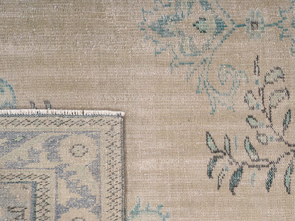 8718 - 5'11" x 9'11"