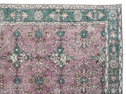 8705 - 4'11" x 8'11"