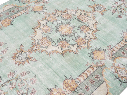 8682 - 5'10" x 10'6"