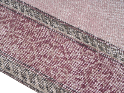 8444 - 6'10" x 10'5"